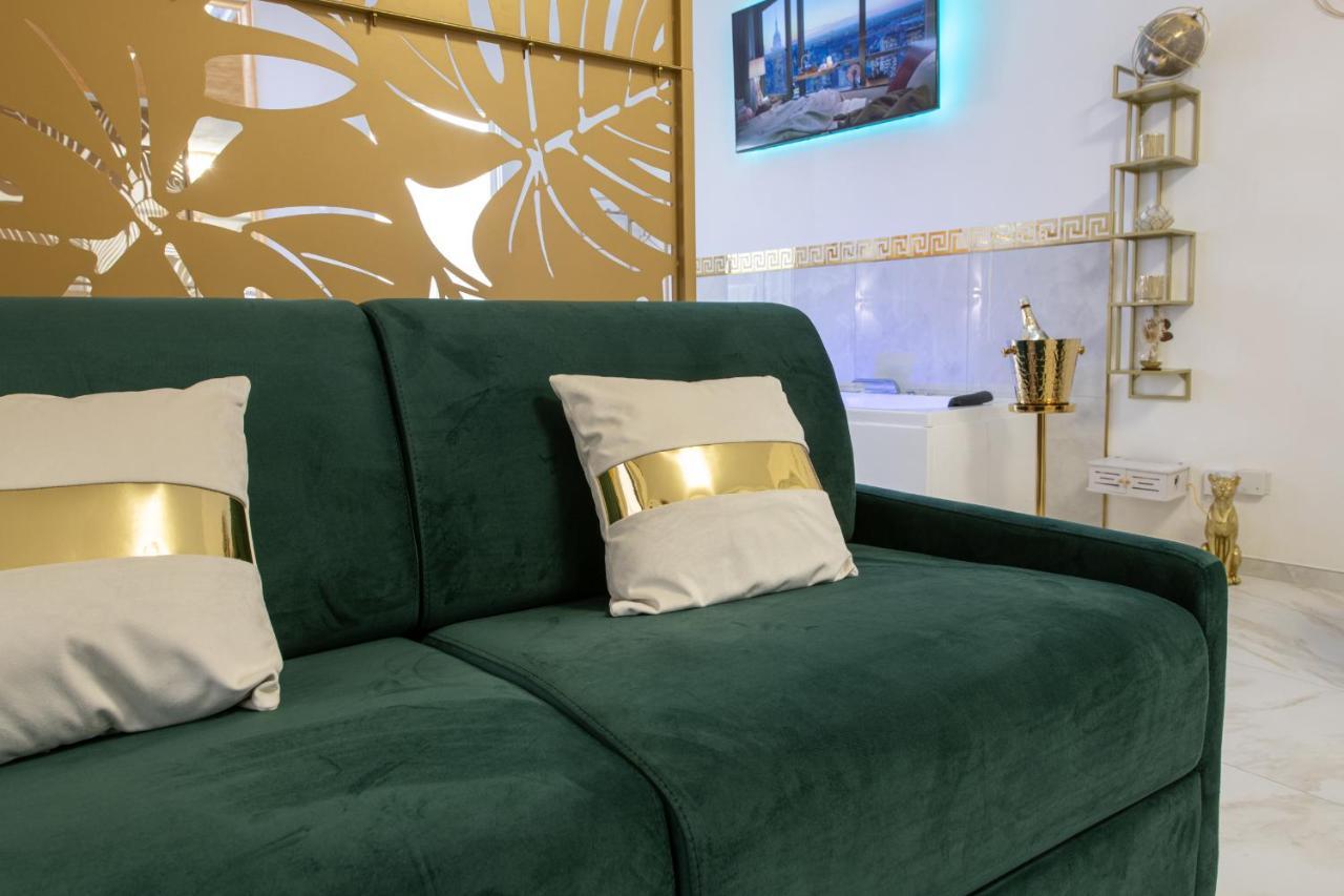 Fashion Apartment Gold Bologna With Jacuzzi & Car Garage 외부 사진