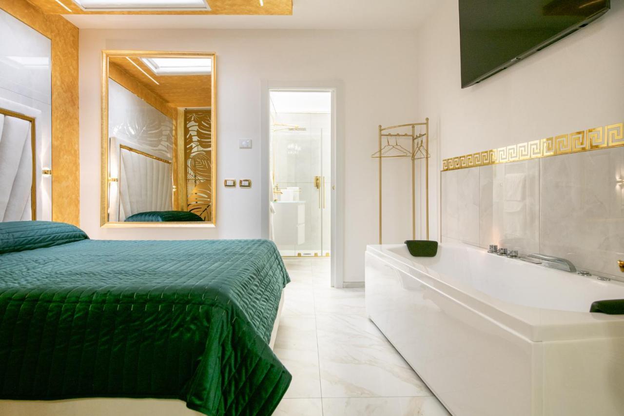 Fashion Apartment Gold Bologna With Jacuzzi & Car Garage 외부 사진
